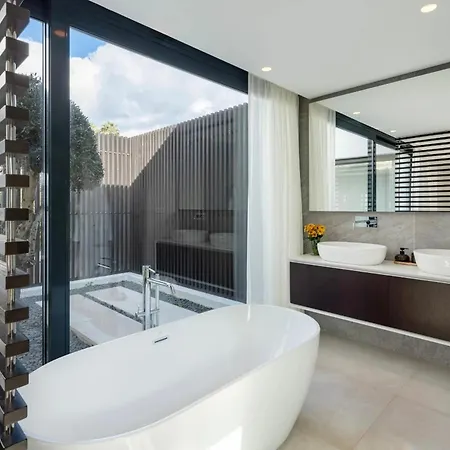Buena Luxury In Villa