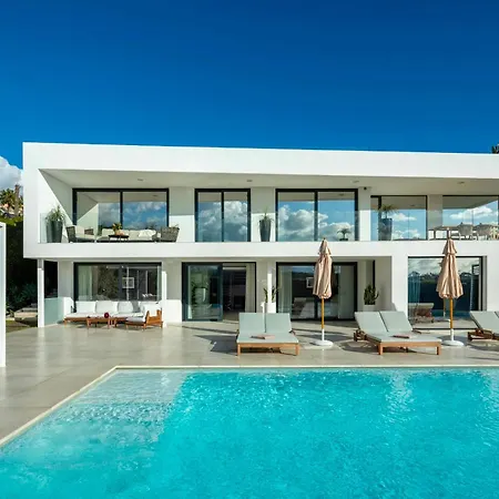 Buena Luxury In Villa
